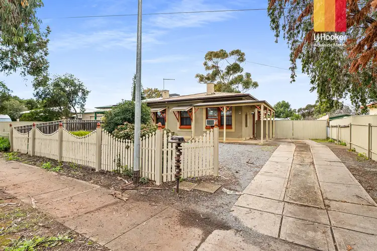 33 Pertwood Road