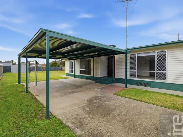 8 Donovan Drive