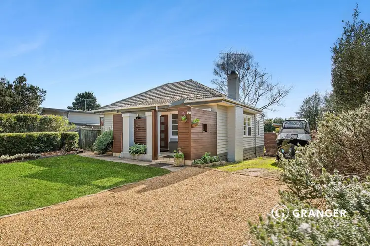 24 Braidwood Avenue