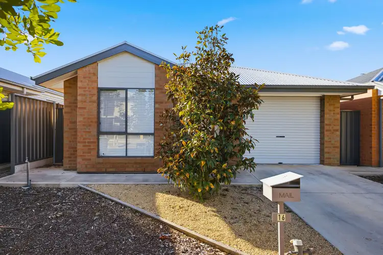 16 Esperance Drive