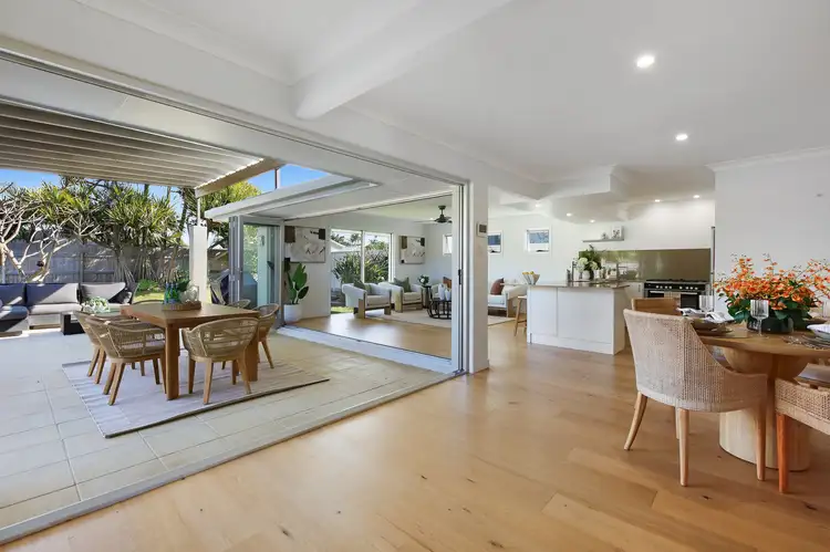 16 Manakin Avenue