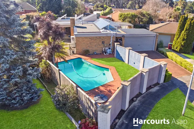 6 Malanda Court
