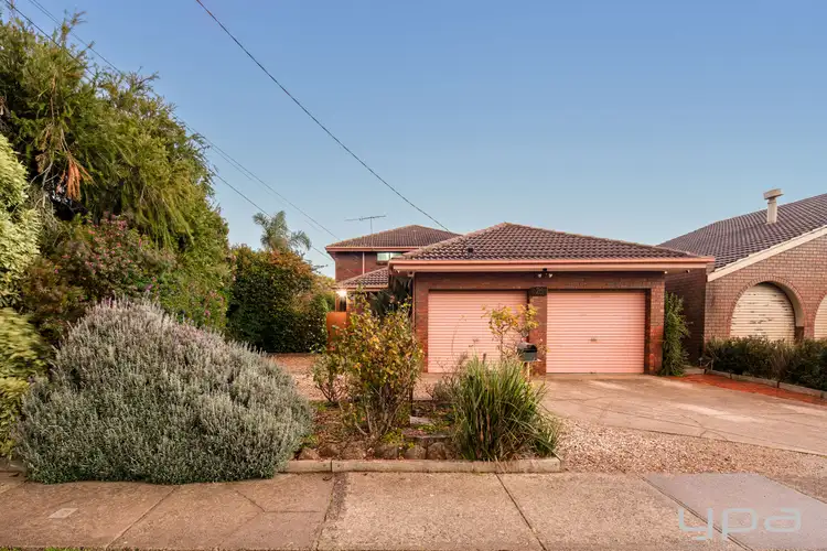 75 Hillcrest Drive