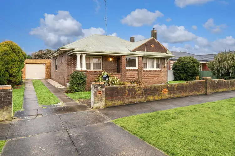 4 Campbell Street