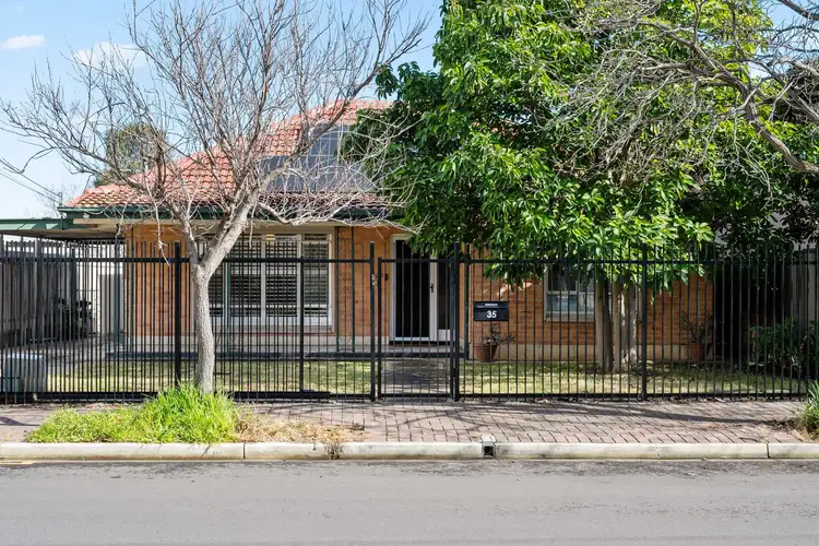 35 Elizabeth Street