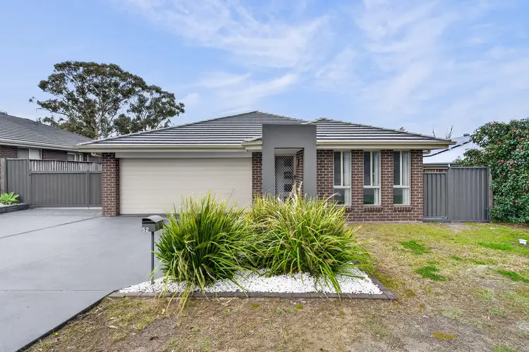 52 Stonebridge Drive