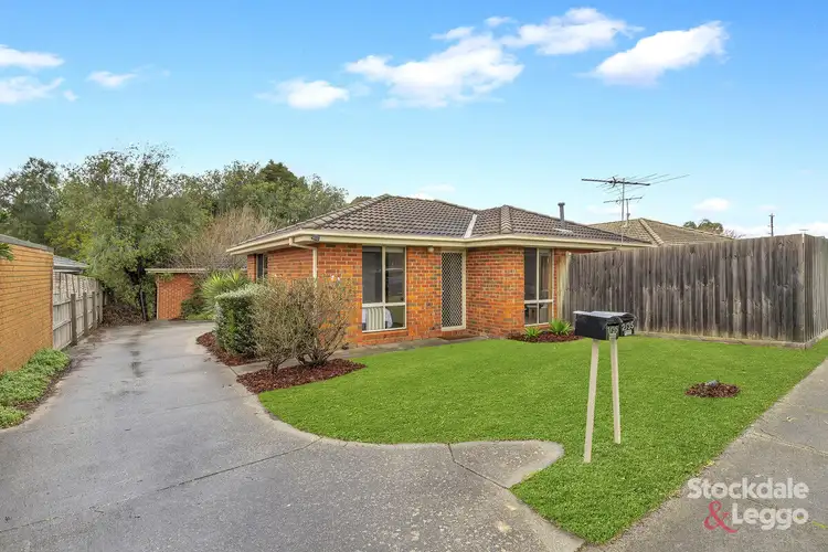 35 Dunn Crescent