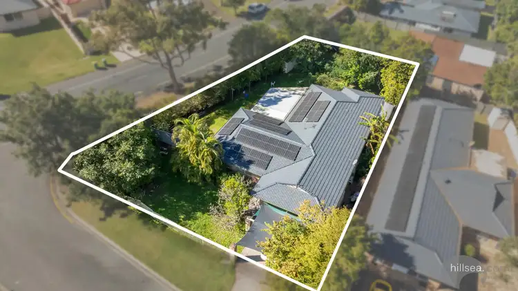 2 Longreef Crescent