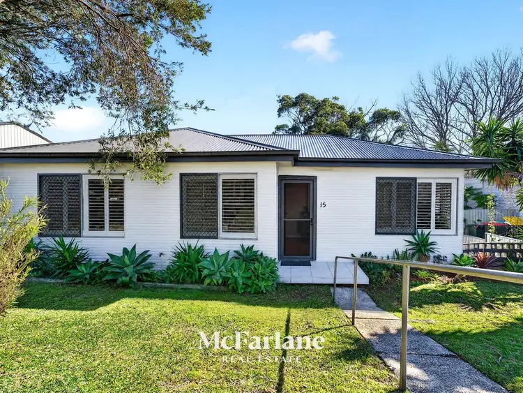 15 Lowry Street