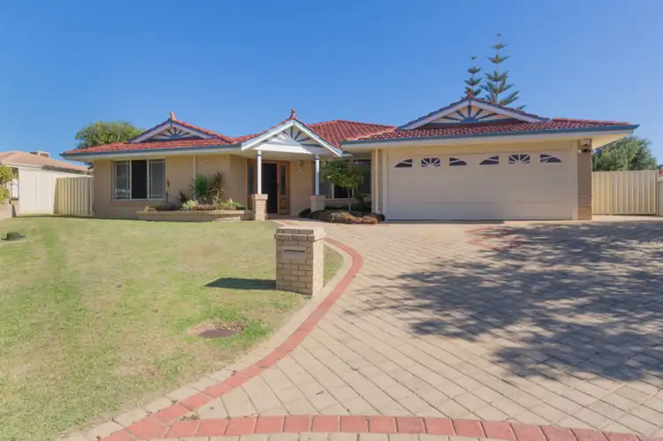 26 Grantala Close