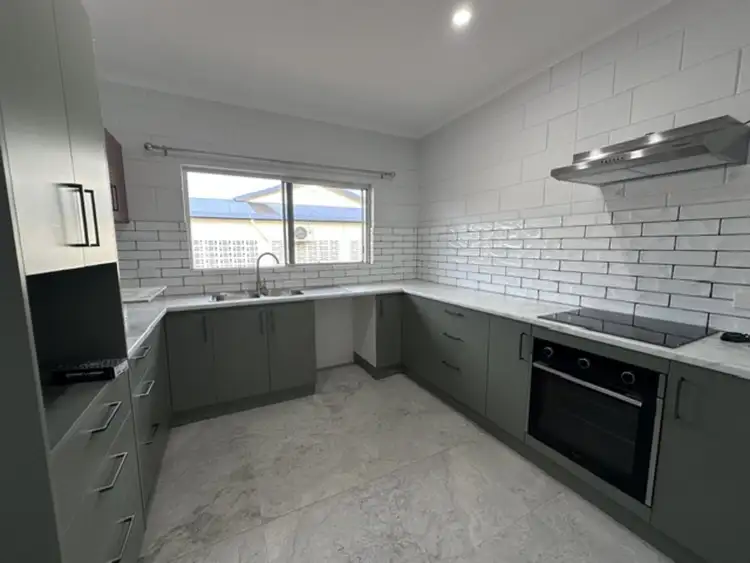 12 Sheridan Street