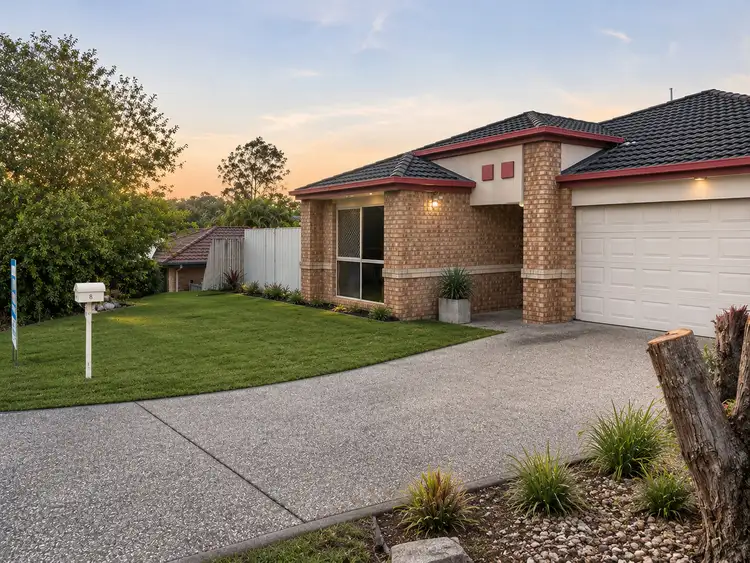 45 Feathertop Crescent