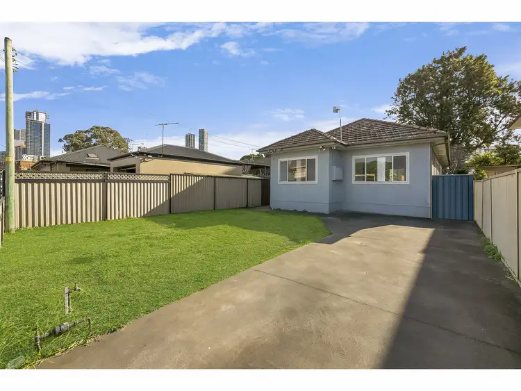 2A OAK Street