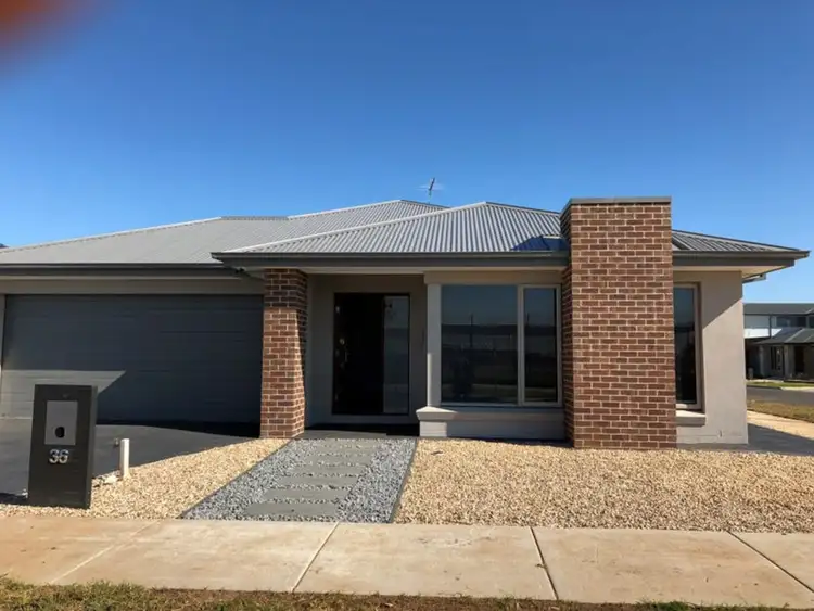 36 Mainview Boulevard
