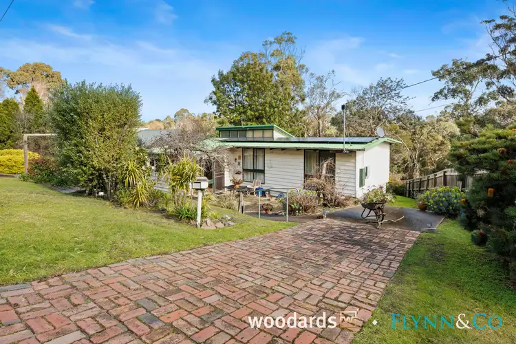 8 Seabrook Avenue