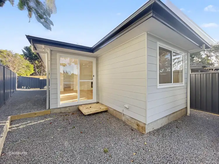 8a Kurrawa Crescent