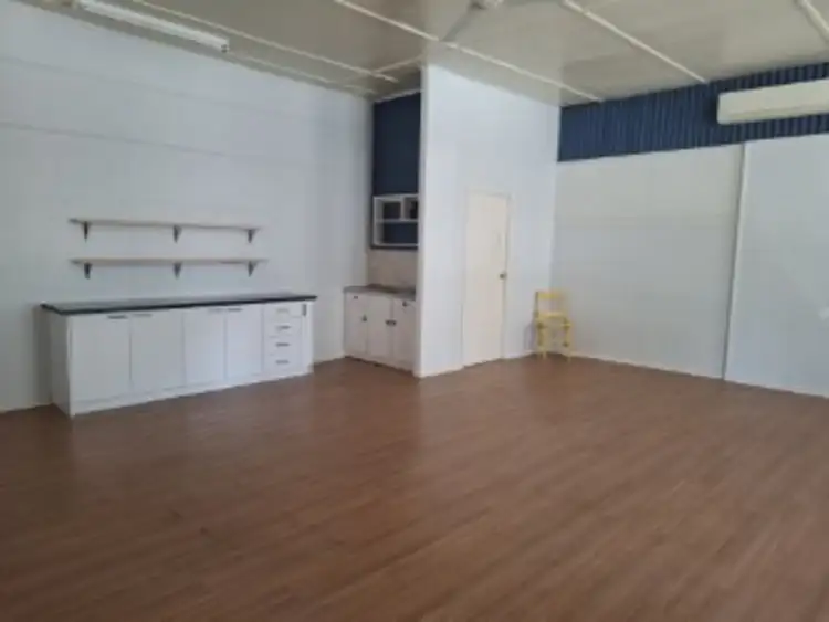 13-15 Munro Street