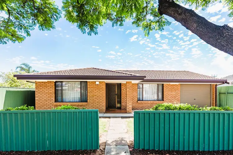 36 Bolton Avenue