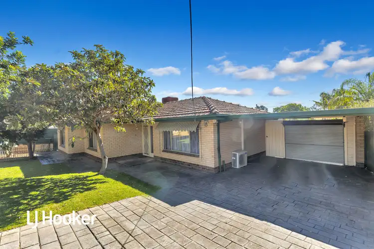 24 Thorndon Crescent