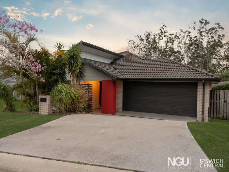 8 Parkwood Street