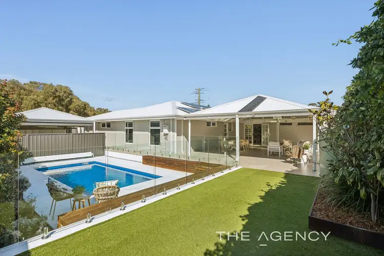 14 Shackleton Avenue