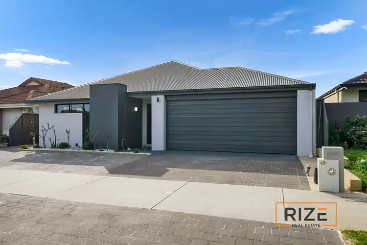 49 Leschenault Loop