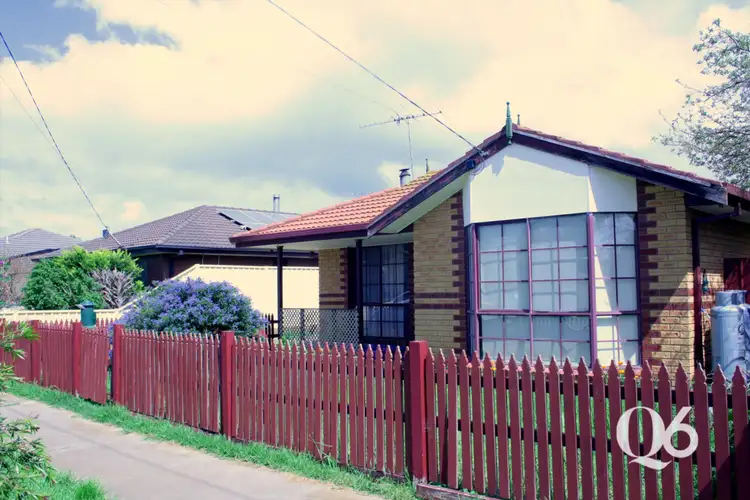 19 Westcott Parade