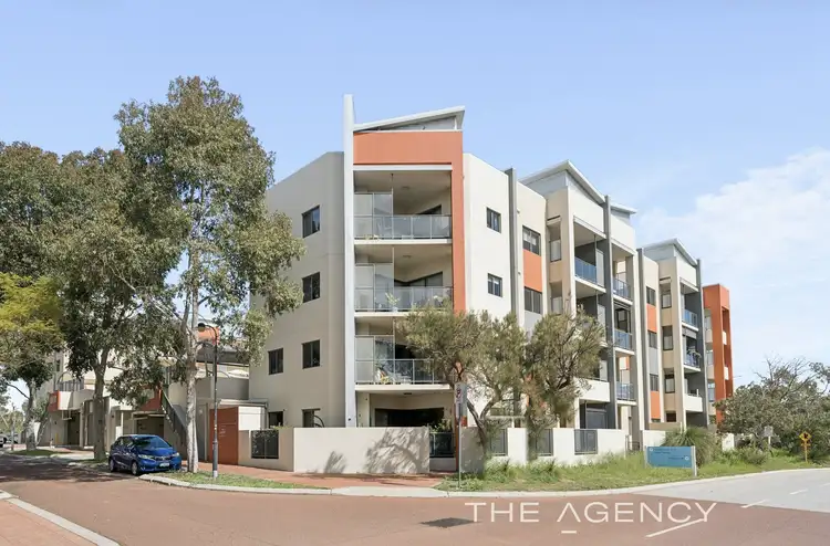 2 Molloy Promenade