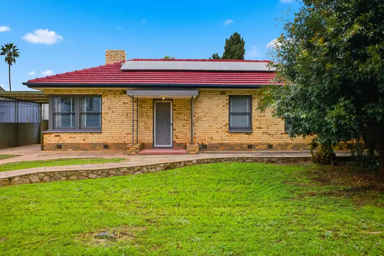 16 Rollison Road