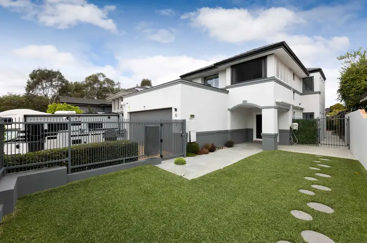 6 Phillips-Fox Terrace