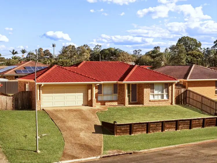 9 Julie Drive