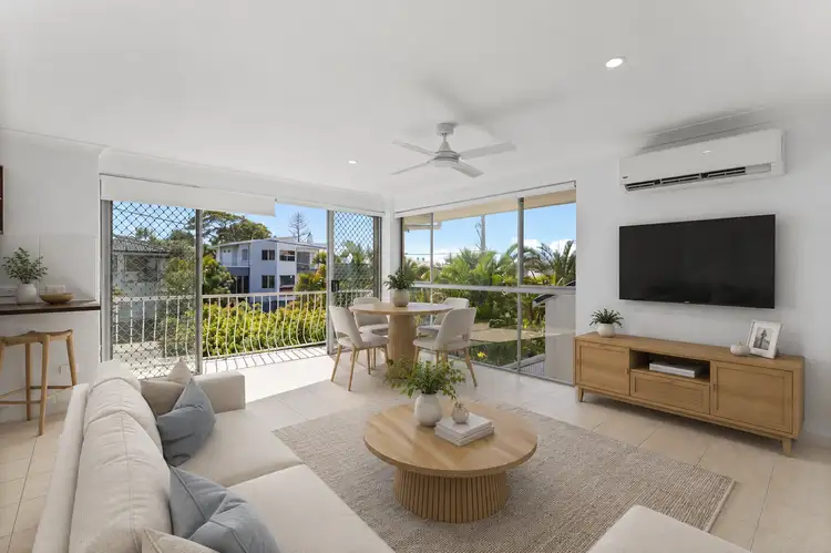 16 Riviera Road