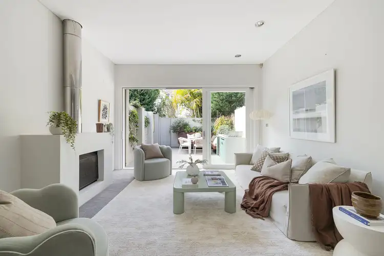 5 Spicer Street