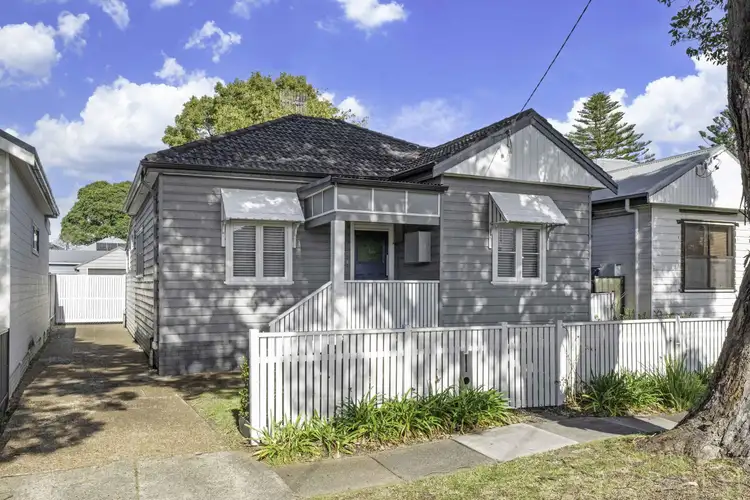 30 Sturdee Street
