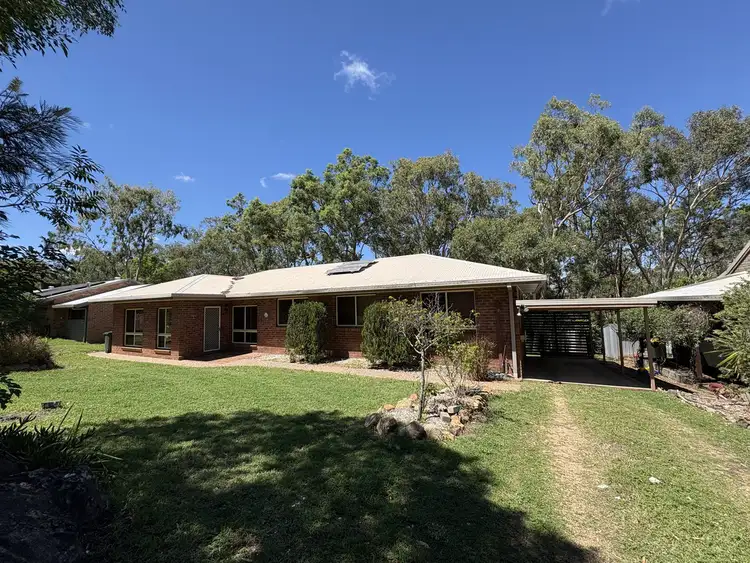 7 Freestone Court