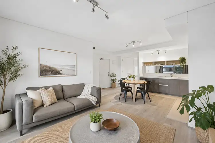 59 Breaksea Drive