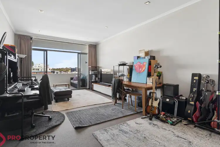 1303 Hay Street