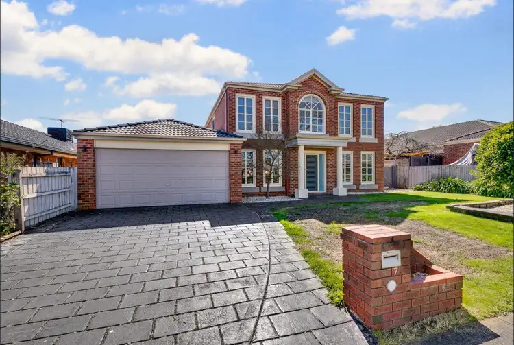 7 Fieldstone Boulevard