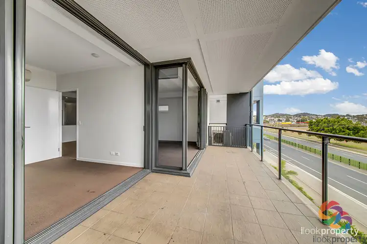64 Glenlyon Street
