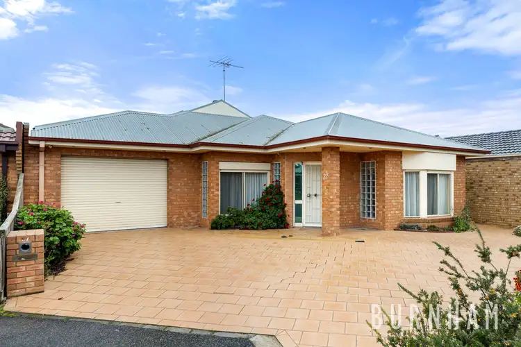 27 Karinya Close