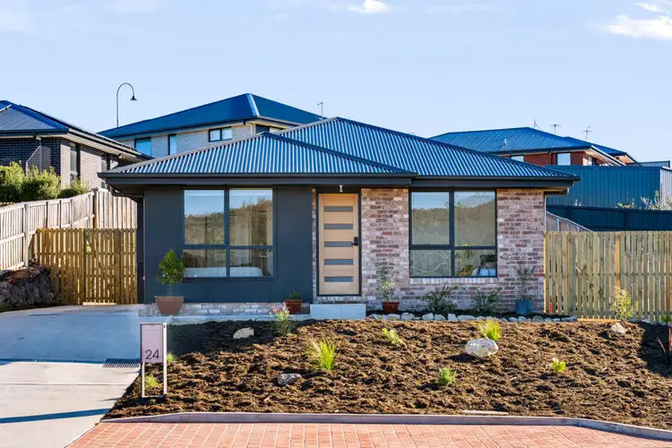 24 Vivian Drive
