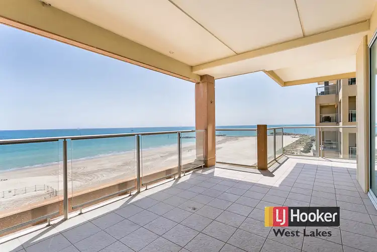 19 Holdfast Promenade