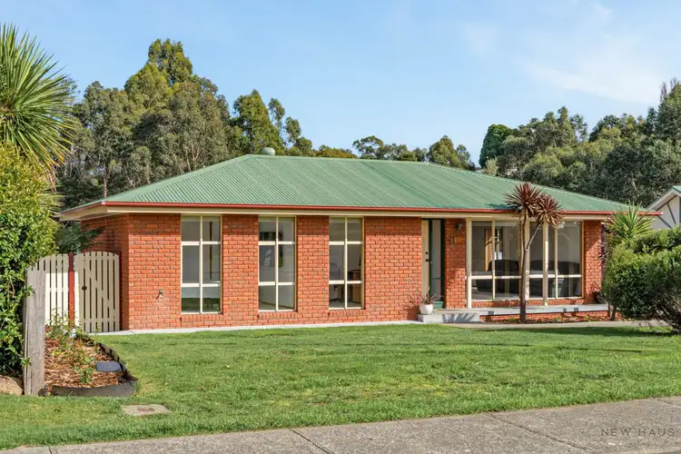 35 Whitewater Crescent