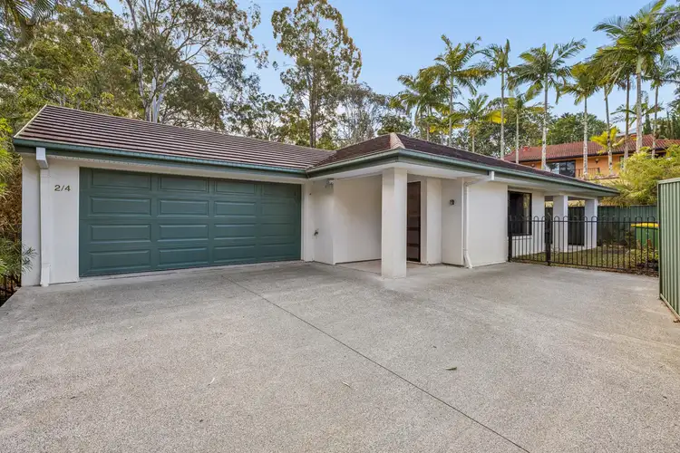 4 Dampier Court