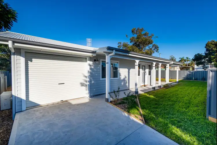 2A Carroll Avenue