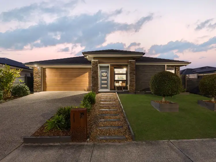 39 Parkland Drive
