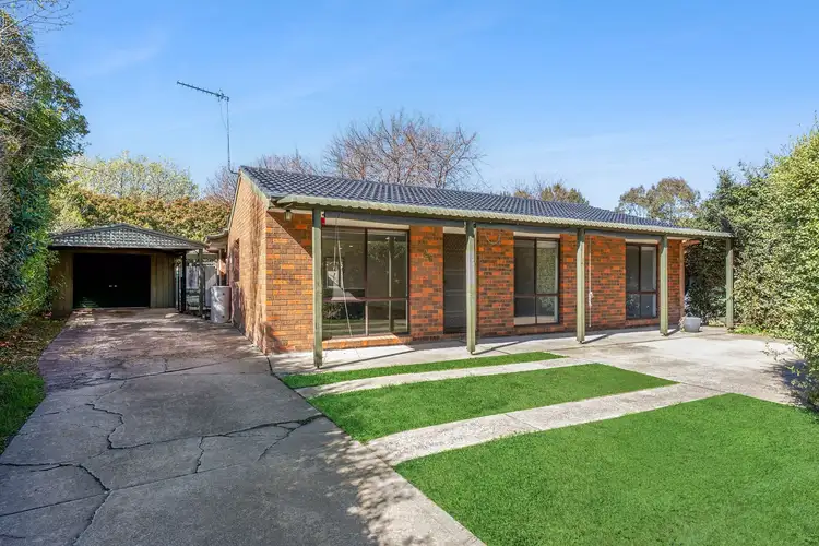 26 Saggers Close