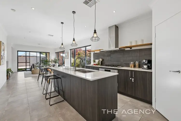 3 Rosalind Way