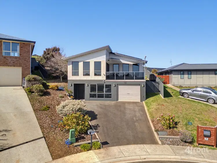 7 Debbie Court