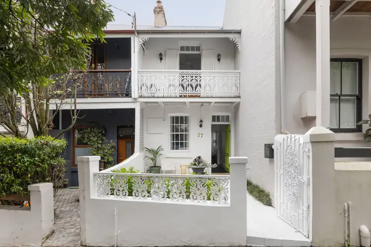 37 Campbell Avenue